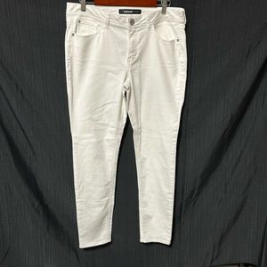 Jordache brand skinny white jeans /Size 14 / N-22‎